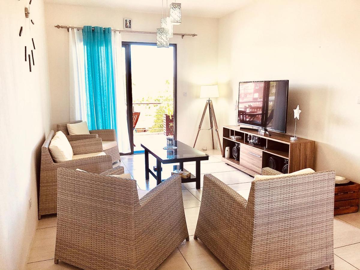 Luxury Westwood Apartment+Pool Flic-en-Flacq Rum bild