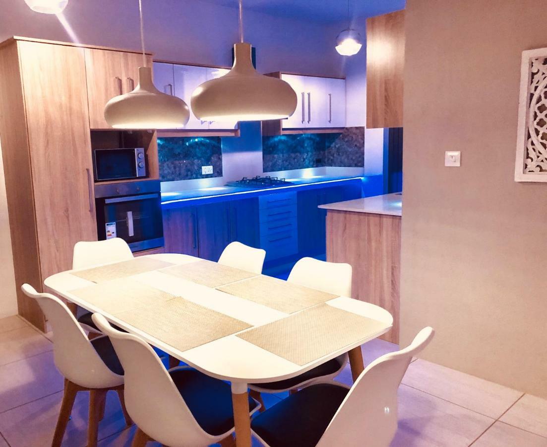 Luxury Westwood Apartment+Pool Flic-en-Flacq Exteriör bild